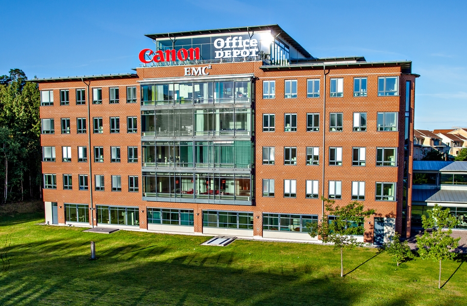 canon-europe-press-centre-headquarters-sweden